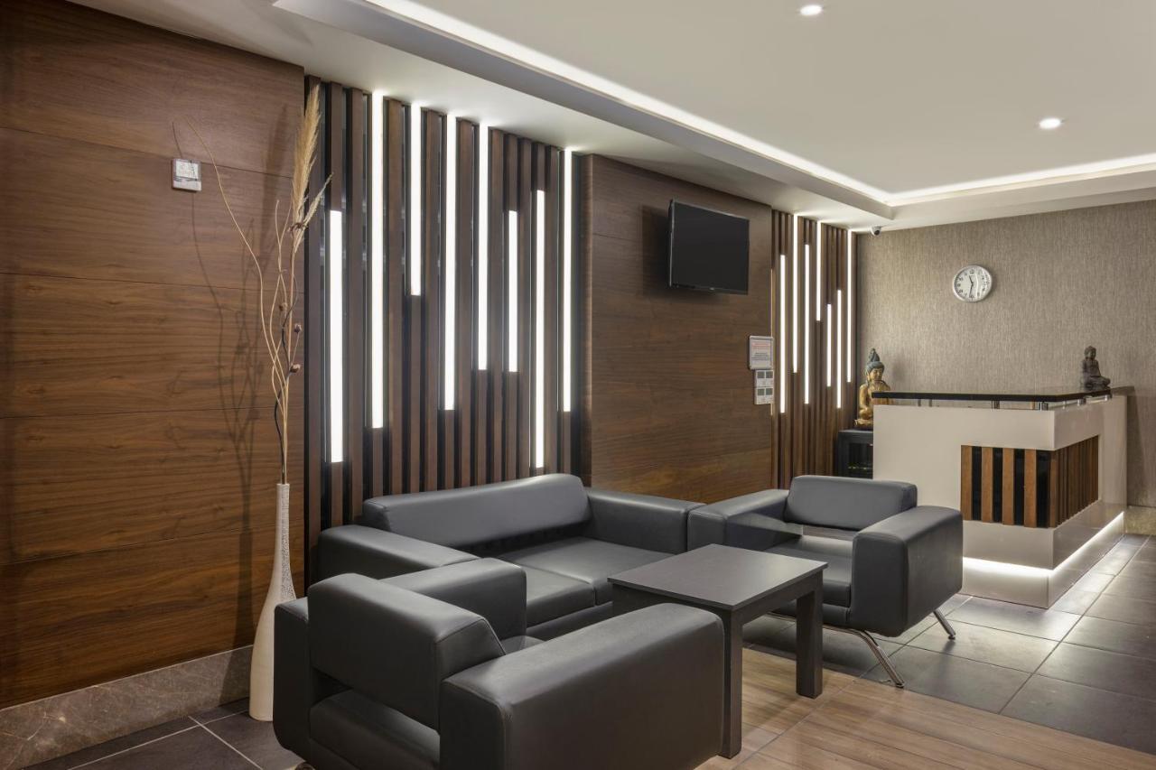 Ramada Resort By Wyndham Lara Antalya Ngoại thất bức ảnh