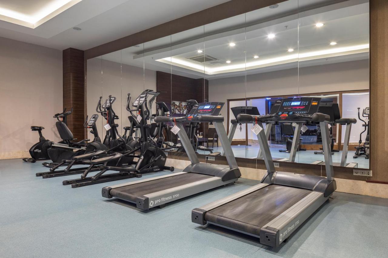 Ramada Resort By Wyndham Lara Antalya Ngoại thất bức ảnh