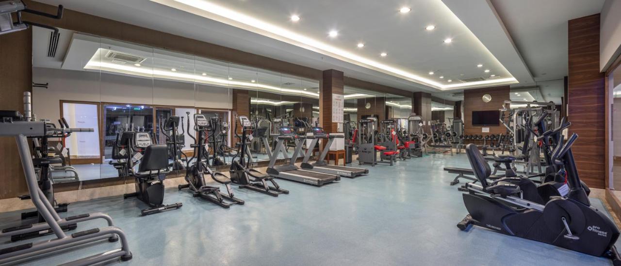 Ramada Resort By Wyndham Lara Antalya Ngoại thất bức ảnh