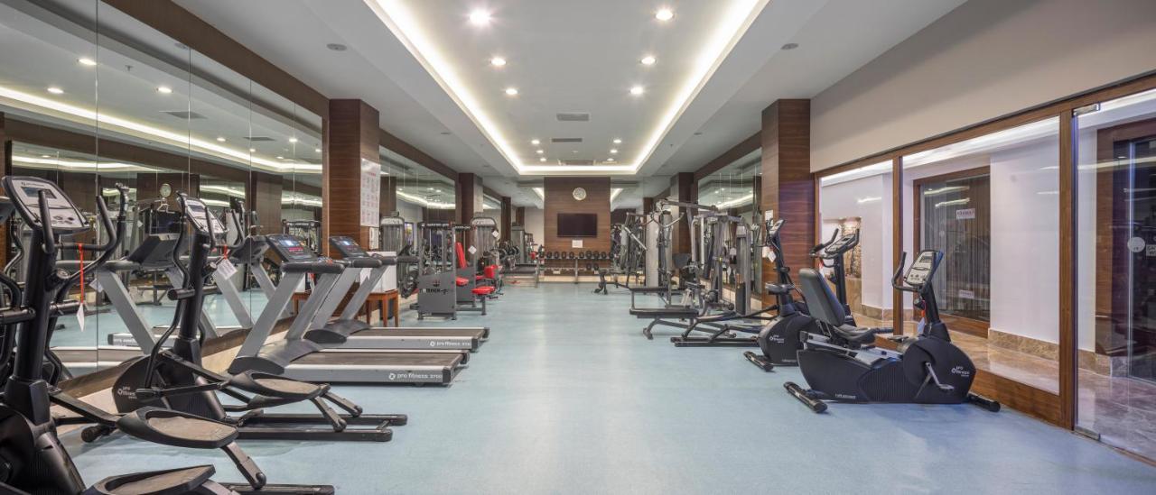 Ramada Resort By Wyndham Lara Antalya Ngoại thất bức ảnh