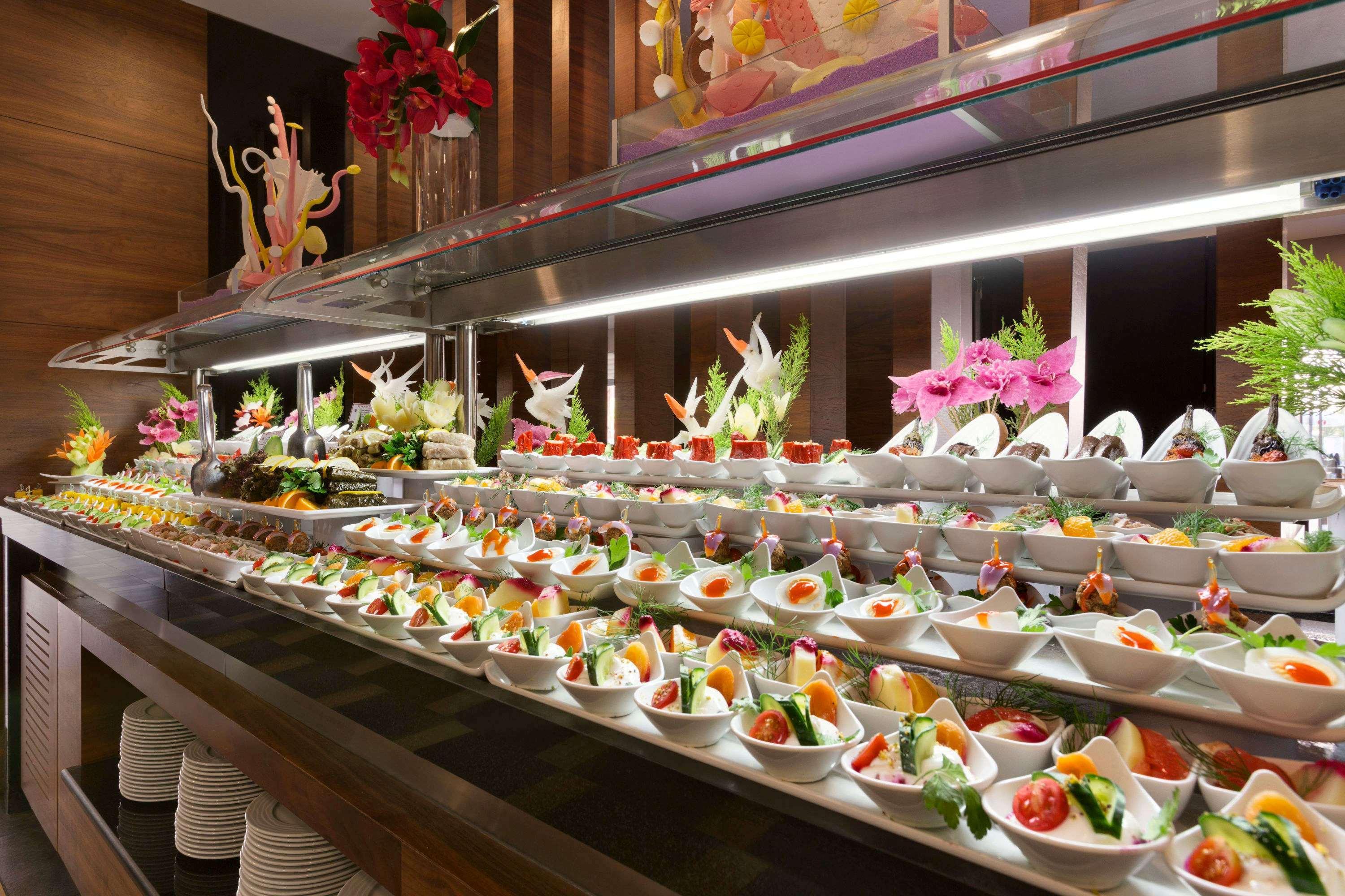 Ramada Resort By Wyndham Lara Antalya Ngoại thất bức ảnh